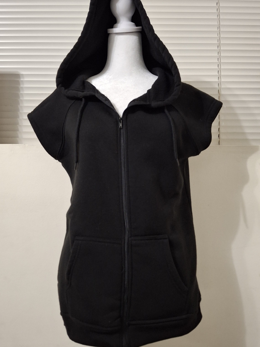 Ardene Black Sleeveless Full-Zip Fleece Hoodie Vest - Size Small